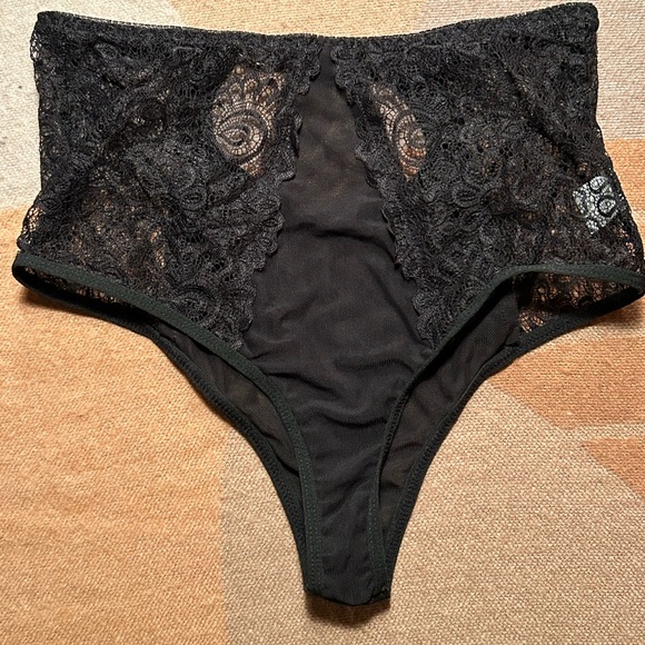 Black lace lingerie set, S - Picture 7 of 11